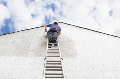 Peinture extérieure au Boupère — façades et ravalement
