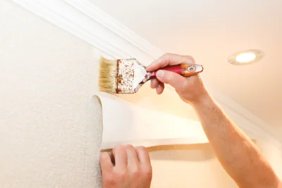 Pose de papier peint au Boupère — revêtements muraux et toiles de verre